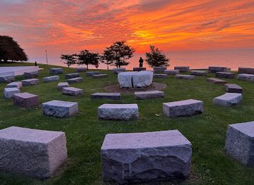 illinois/chicago/landmark/americas-courtyard