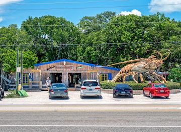 florida/florida-keys/landmark/rain-barrel-village