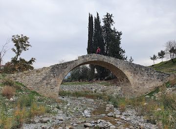 cyprus/troodos/landmark/skarfos-venetian-bridge