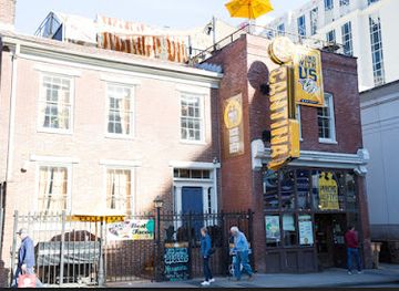 tennessee/nashville/landmark/historic-commercial-structure-broadway-historic-district