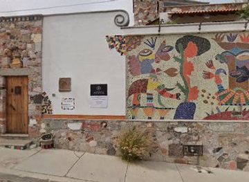 mexico/san-miguel-de-allende/landmark/castillo-sentosa-de-las-serpientes