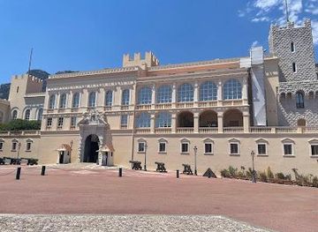 france/nice/landmark/place-du-palais