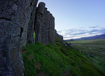 iceland/snafellsbar-area/landmark/gerouberg-cliffs