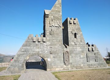 armenia/goris/landmark/goris-entry-monument