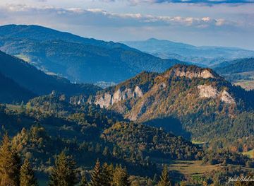 slovakia/pieniny-national-park/landmark/haligovske-skaly