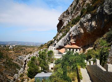 lebanon/koura/landmark/hamatoura-monastery
