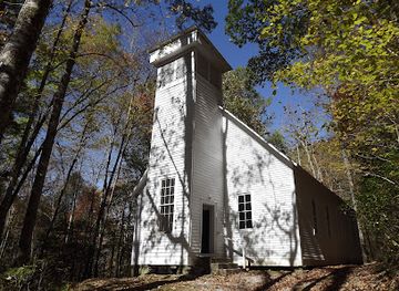 north-carolina/great-smoky-mountains/landmark/smokemont-baptist-church