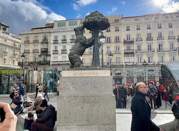 spain/madrid-community/landmark/placa-madrid-agradecido-a-casa-diego