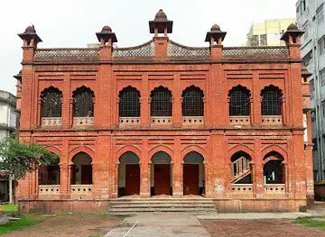 Dhola Jamidar Bari ~ Wari
