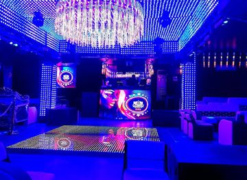 burkina-faso/koudougou/landmark/maison-blanche-4g-ex-queen