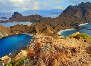 indonesia/labuan-bajo/landmark/maika-komodo-tour-diving-komodo-island-tours-komodo-boat-tours-scuba-dive-komodo