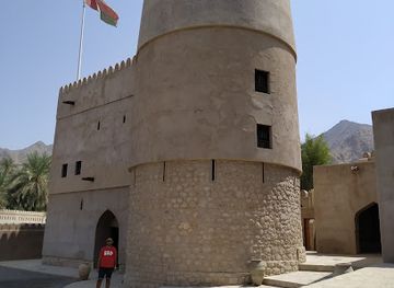 oman/muscat/al-ghubrah/landmark/bayt-al-maqham