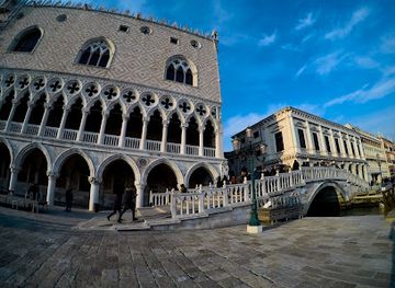 italy/veneto/landmark/ponte-della-paglia