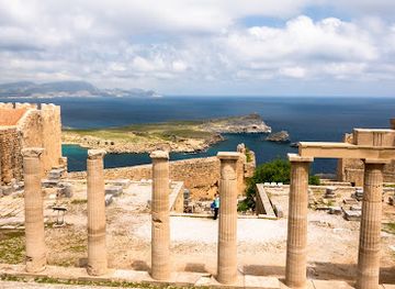greece/rhodes/landmark/lindos-acropolis