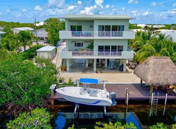 florida/key-largo/landmark/the-keyslistings-group-at-lokation-real-estate-jim-signor