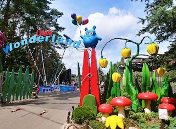 poland/kashubian-switzerland/landmark/zoo-canpol