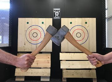 iceland/hafnarfjordur/landmark/berserkir-axarkast