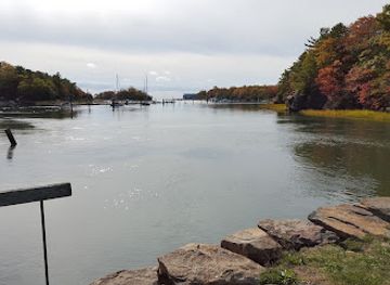 connecticut/greater-new-haven/landmark/farm-river-state-park