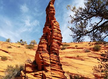 utah/dixie-national-forest/landmark/red-canyon-slot-aka-peek-a-boo-trailhead