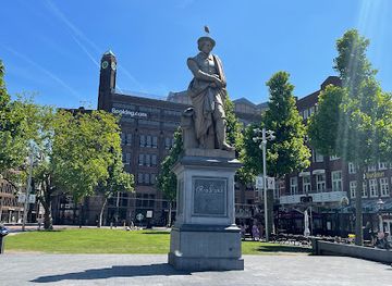 netherlands/amsterdam/landmark/rembrandt-monument