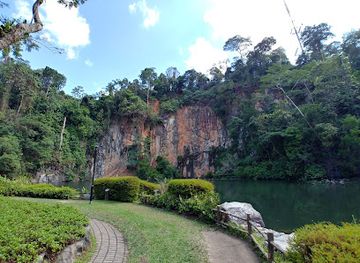 singapore/bukit-batok/landmark/bukit-batok-nature-park-lookout-point