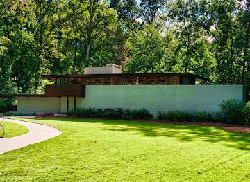 arkansas/bentonville/landmark/frank-lloyd-wright-s-bachman-wilson-house