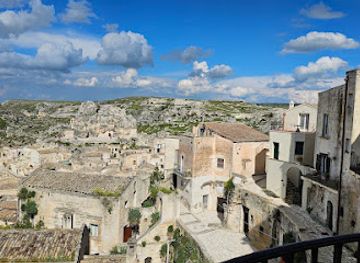 italy/matera/sassi-di-matera/landmark/palazzo-lanfranchi