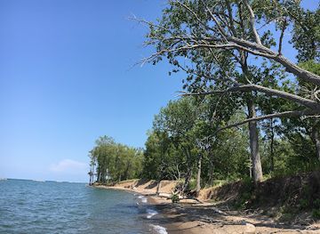 pennsylvania/presque-isle-state-park/landmark/presque-isle