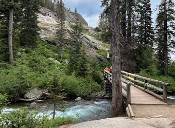 wyoming/teton-county/landmark/hidden-falls