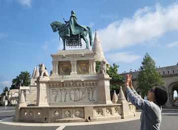 hungary/northern-hungary/landmark/fountain-of-king-matthias