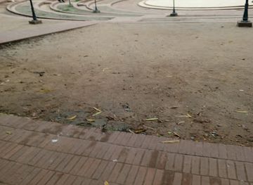 bangladesh/dhaka/dhanmondi/landmark/dhanmondi-lake-circle