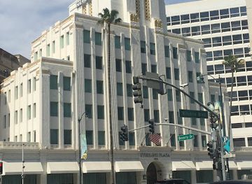 california/los-angeles/beverly-hills/landmark/sterling-plaza