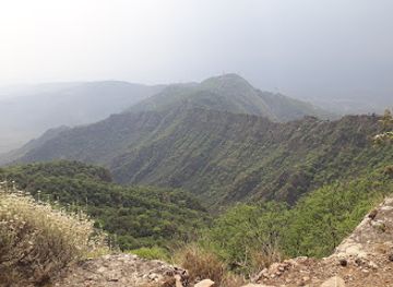 pakistan/pothohar-plateau/landmark/tilla-jogian