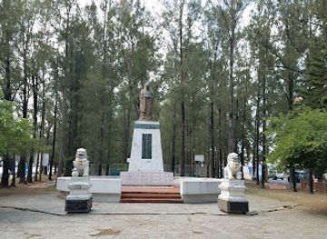 guatemala/guatemala-city/landmark/plaza-confucio