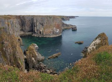 united-kingdom/pembrokeshire-coast-national-park/landmark/the-cauldron