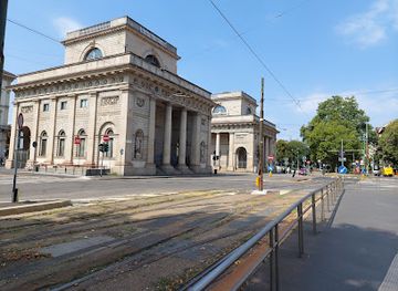 italy/milan/porta-venezia/landmark/porta-venezia