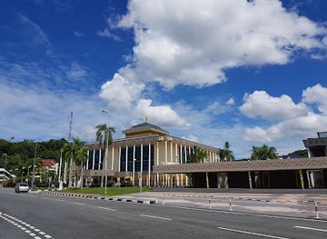 brunei/lamunin/landmark/royal-ceremonial-hall