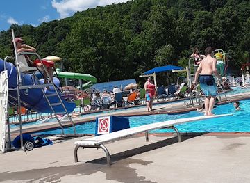 west-virginia/clarksburg/landmark/clarksburg-splash-zone