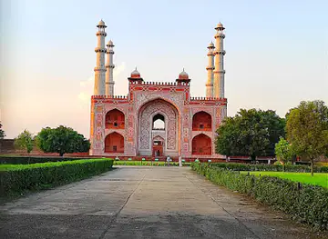 Sikandra Fort