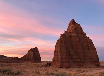 utah/torrey/landmark/capitol-reef-outfitters