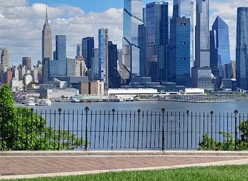 new-jersey/hoboken/landmark/hamilton-park-observation-deck