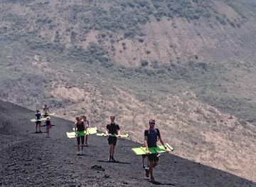 nicaragua/leon-volcano-boarding/landmark/barbaro-tours-volcano-boarding-and-more