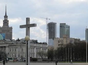 poland/warsaw/landmark/plac-marszalka-jozefa-pilsudskiego-7