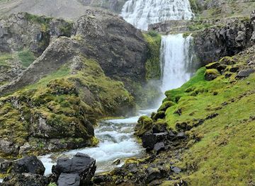iceland/dynjandi-waterfall/landmark/strompgljufrafoss