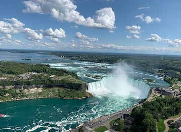 canada/niagara-falls/landmark/maid-of-the-mist
