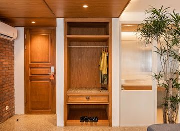 indonesia/bandung/ciumbuleuit/landmark/the-house-tour-hotel-midtown-ciumbuleuit