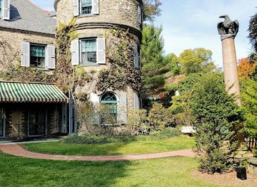 pennsylvania/pocono-mountains/landmark/grey-towers-national-historic-site