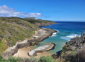 australia/tasman-peninsula/landmark/remarkable-cave
