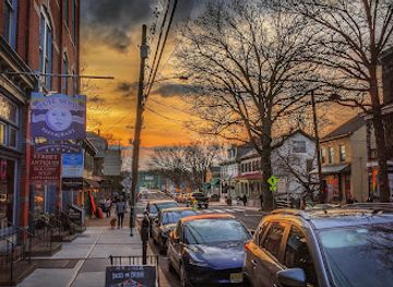 new-jersey/lambertville/landmark/full-moon