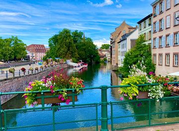 france/strasbourg/cathedral-quarter/landmark/square-louise-weiss